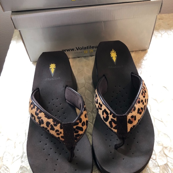 Volatile Flip Flop Cheetah Print